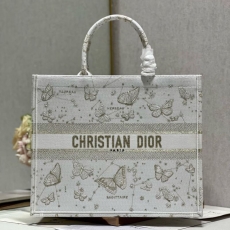 Christian Dior Shopping Bags